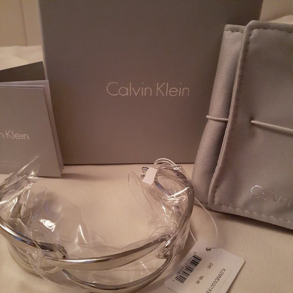NWT Calvin Klein Silver Bracelet, with gift bag and box, NEW - Picture 5 of 5